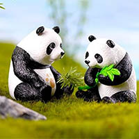 8x Panda figurines